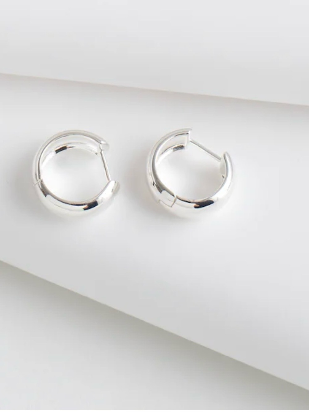 Madewell Sleek Silver Demi-Fine Rounded Chunky Hoop Earrings